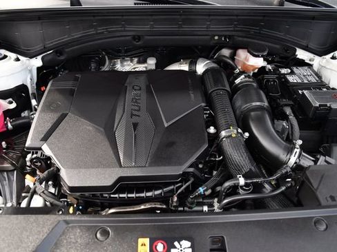 Used 2025 Hyundai Santa Fe SEL FWD image 33