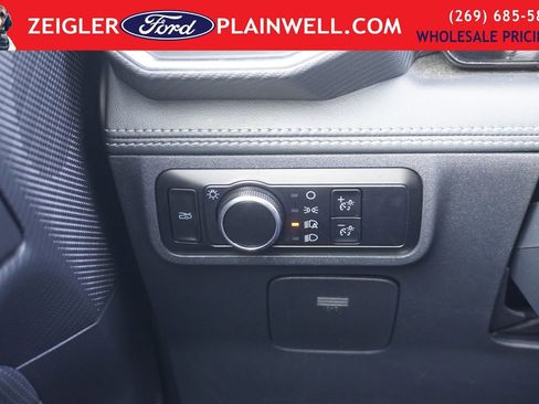 Used 2024 Ford Mustang Premium image 22