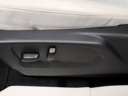 Used 2023 Buick Envision Preferred image 24