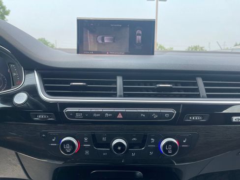 Used 2018 Audi Q7 3.0T Premium Plus AWD/4WD image 34