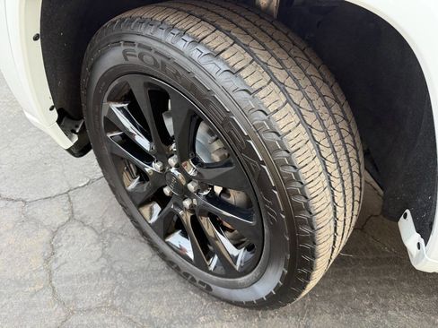 Used 2020 Jeep Grand Cherokee Altitude image 27