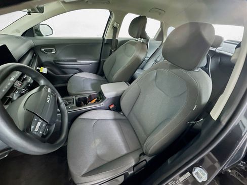 Used 2025 Kia K4 FWD image 13