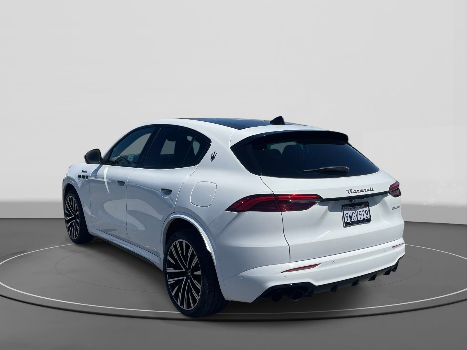 Used 2025 Maserati Grecale Modena AWD/4WD image 4