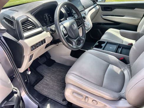 Certified 2025 Honda Odyssey EX-L image 3