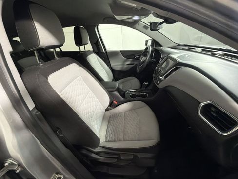Used 2020 Chevrolet Equinox LS w/ LS Convenience Package image 26