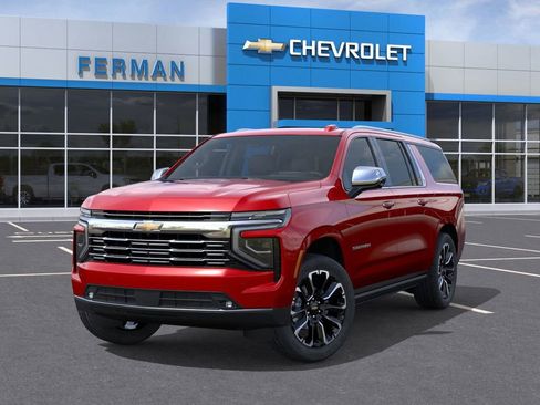 New 2025 Chevrolet Suburban Premier image 7