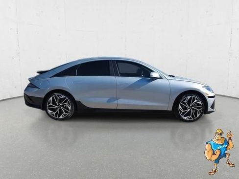 Used 2025 Hyundai Ioniq 6 SEL image 3