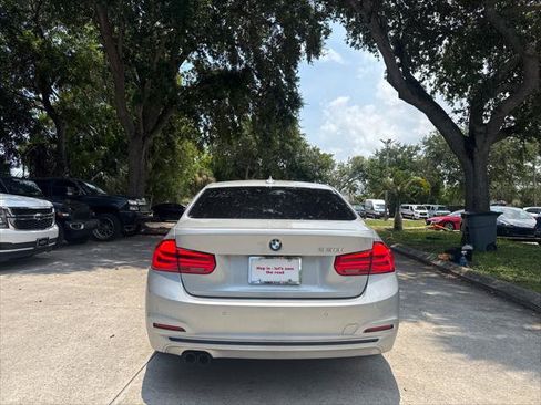 Used 2017 BMW 330i Sedan RWD image 8