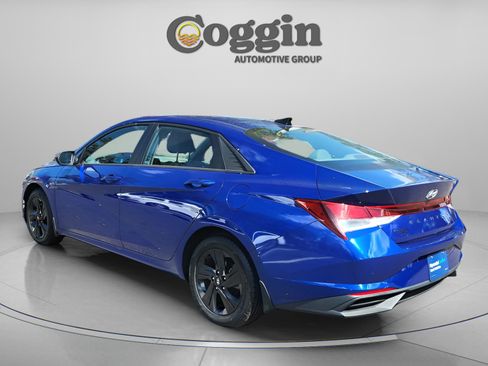 Certified 2023 Hyundai Elantra SEL image 4