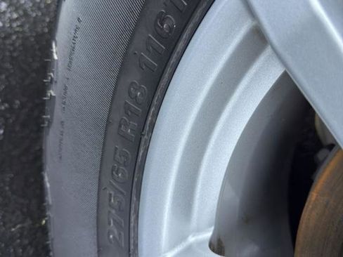 Certified 2022 Ford Explorer XLT w/ Equipment Group 202A image 13