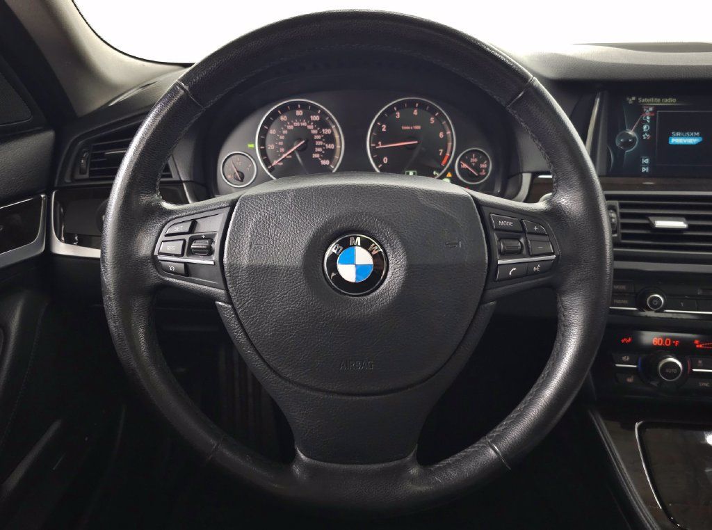 Used 2014 BMW 528i xDrive Sedan AWD/4WD image 18