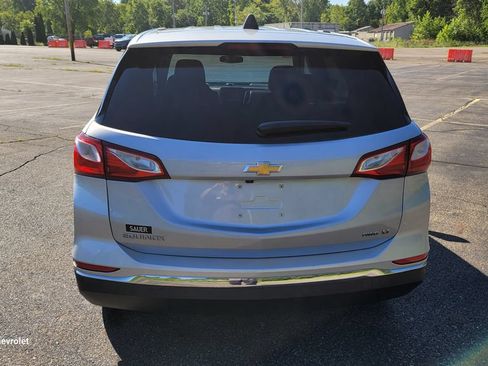 Used 2018 Chevrolet Equinox LT AWD/4WD image 10