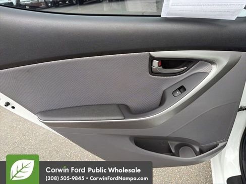 Used 2013 Hyundai Elantra GLS w/ Preferred Pkg image 27