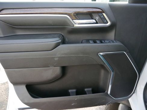 Used 2024 GMC Sierra 2500 SLE image 10