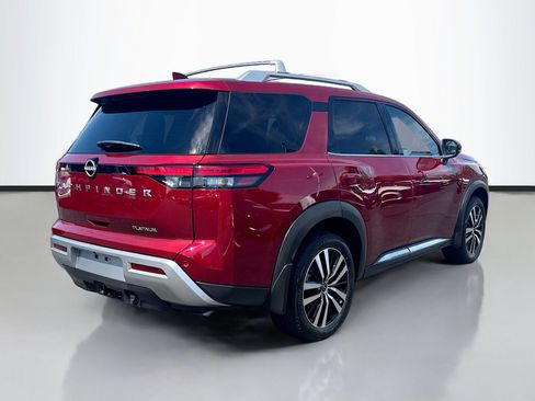 Used 2024 Nissan Pathfinder Platinum w/ Cargo Package FWD image 7