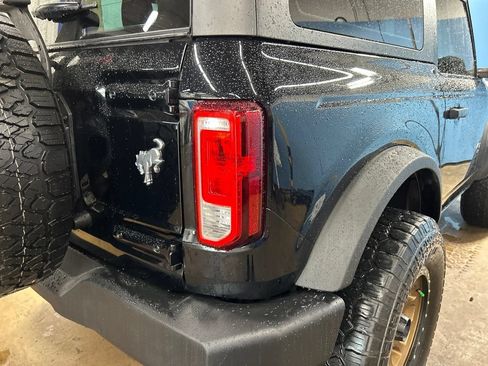 Used 2022 Ford Bronco 2-Door AWD/4WD image 12