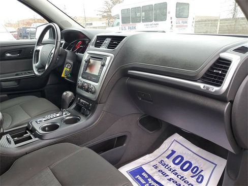 Used 2016 GMC Acadia SLE image 27