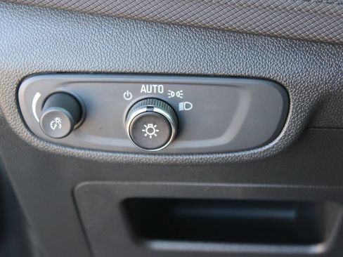 Used 2025 Chevrolet TrailBlazer LT AWD/4WD image 21