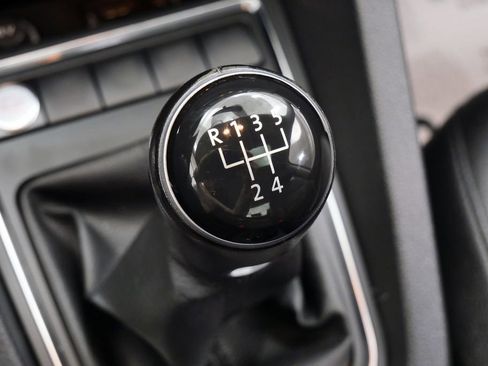 Used 2017 Volkswagen Jetta SE FWD image 32