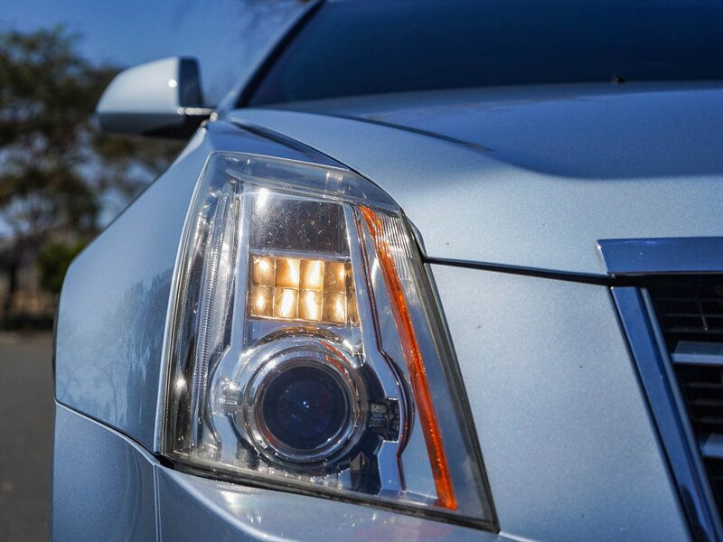 Used 2013 Cadillac CTS Performance RWD image 10