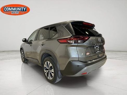 Used 2022 Nissan Rogue SV AWD/4WD image 5