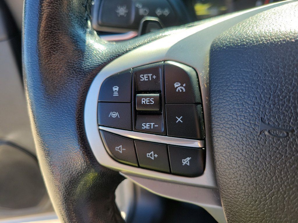 Used 2020 Ford Explorer XLT w/ Equipment Group 202A AWD/4WD image 24