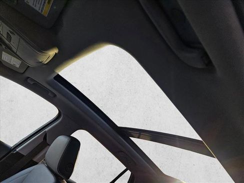 Certified 2022 GMC Terrain SLT w/ LPO, Cargo Package image 15