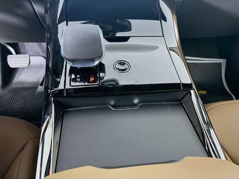 New 2026 Land Rover Range Rover Sport SE AWD/4WD image 18