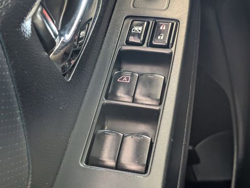 Used 2014 Subaru Crosstrek 2.0i Limited image 24