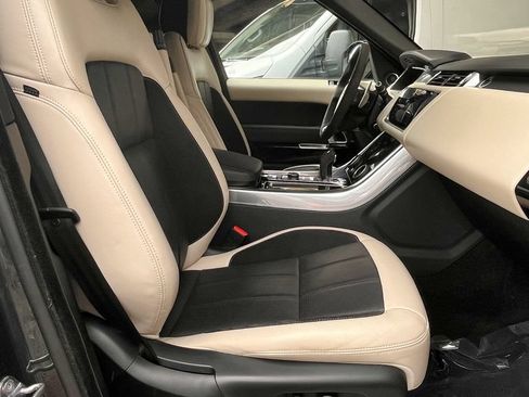 Used 2021 Land Rover Range Rover Sport HST AWD/4WD image 28