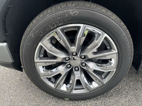 New 2026 GMC Sierra 1500 Denali w/ Denali Reserve Package AWD/4WD image 8