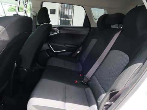 Used 2023 Kia Soul LX w/ Option Group 015 FWD image 7