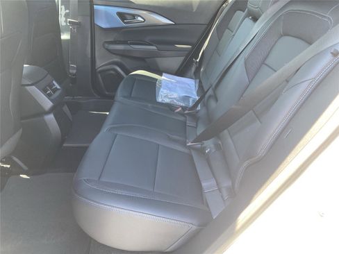 New 2026 Chevrolet Equinox EV LT image 26