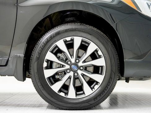 Used 2017 Subaru Outback 2.5i Limited image 27