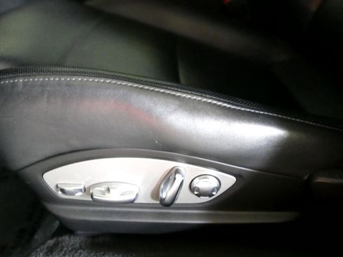 Used 2012 Porsche Panamera Turbo S image 9