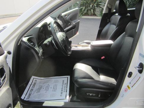 Used 2009 Lexus IS 250 Base 4dr Sedan 6A image 24