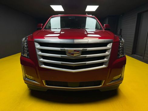 Used 2015 Cadillac Escalade ESV Premium image 2