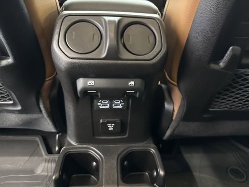 Used 2023 Jeep Gladiator Rubicon image 38