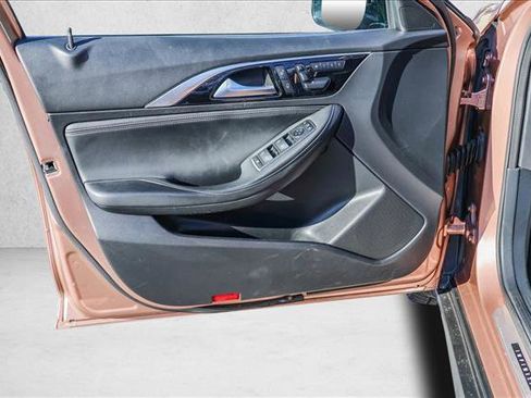 Used 2019 INFINITI QX30 Premium w/ Navigation Package image 12