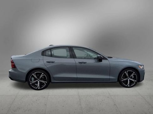 Used 2024 Volvo S60 B5 Core AWD/4WD image 7