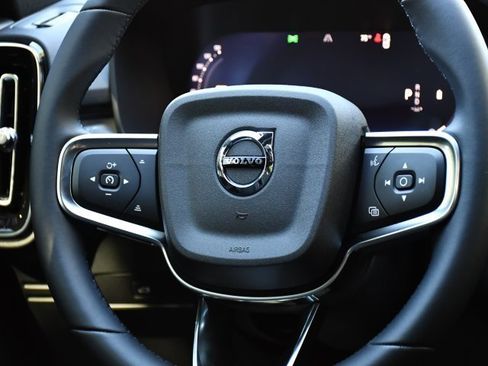 New 2026 Volvo XC40 B5 Ultra w/ Protection Package Premier image 22