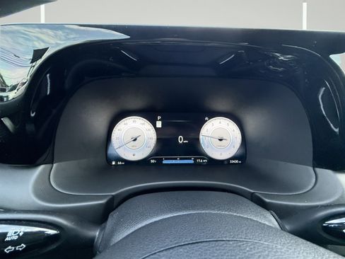 Used 2024 Hyundai Palisade Calligraphy image 21