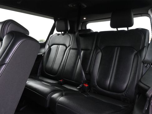 Used 2024 Jeep Wagoneer L Series II w/ Flexible Seating Group image 21