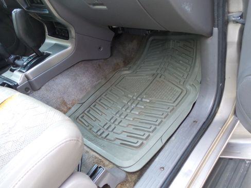 Used 2002 Toyota 4Runner SR5 AWD/4WD image 24