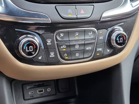 Certified 2023 Chevrolet Equinox Premier FWD image 33