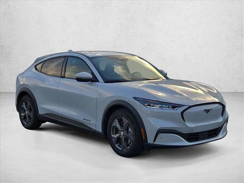 Certified 2022 Ford Mustang Mach-E Select RWD image 3