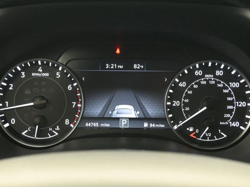 Used 2023 Nissan Armada SL image 11