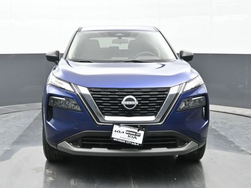 Used 2023 Nissan Rogue S image 3