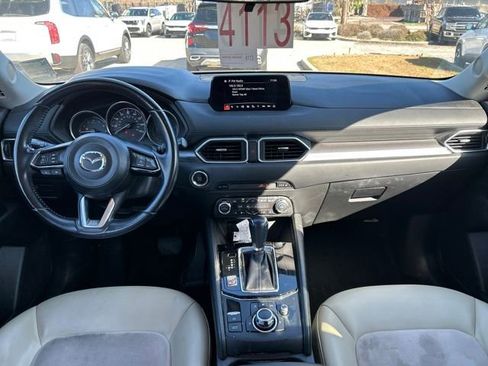 Used 2017 MAZDA CX-5 Touring image 16