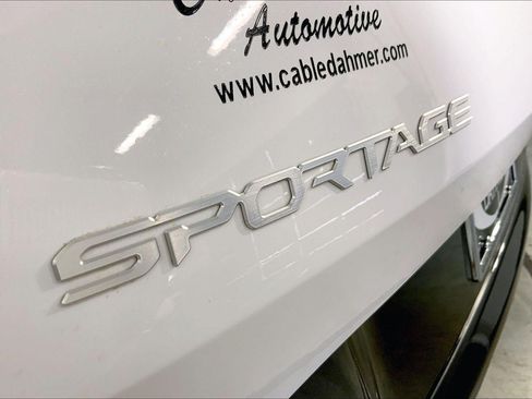 Certified 2024 Kia Sportage SX AWD/4WD image 8